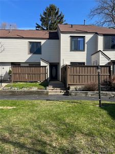 205 Natick Cir