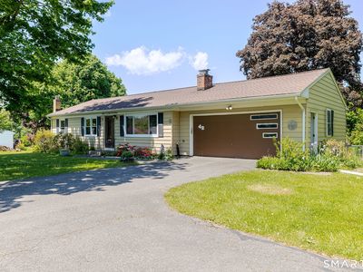 42 Silvermine Road
