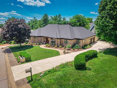 801 Cobblestone Dr