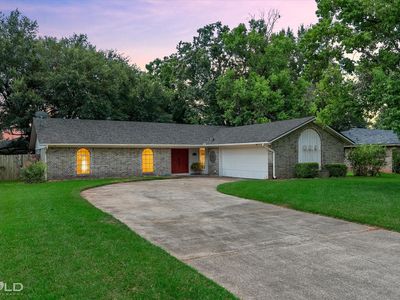 105 Lancashire Dr