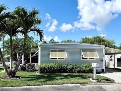 22 Turquoise AVE #22T