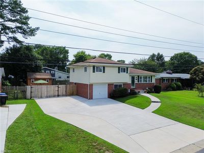 3709 Marilyn Ln