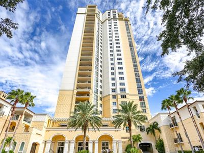 300 Beach Dr NE APT 1904