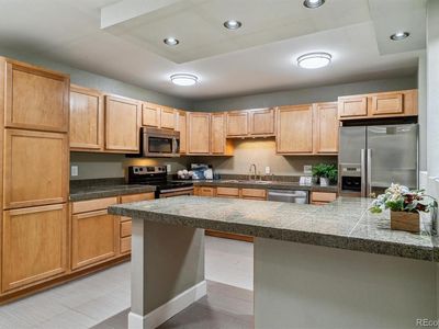 610 S Clinton Street #3D