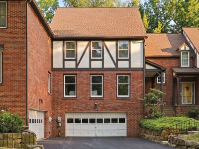 224 Thornberry Cir