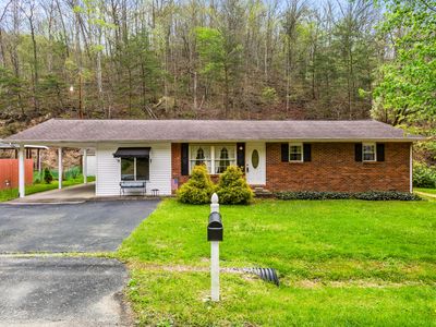 460 Pleasant Valley
