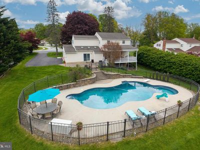 380 Devon Dr