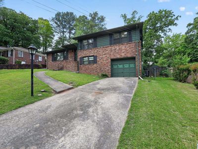 945 Ridgewood Cir