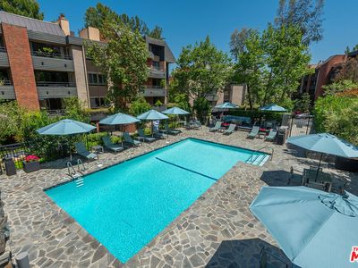 4736 Park Encino Ln Unit 215