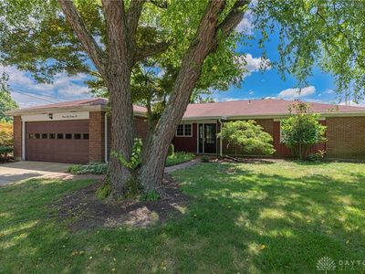 2276 Whispering Willow Cir