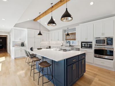 7221 Pleasant View Dr