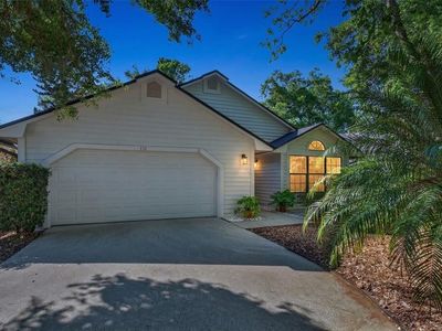 110 Whitley Bay Ln