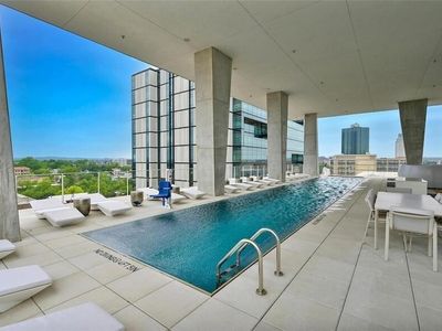 313 W 17th St #1903