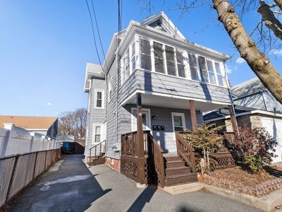 48 Waverly St