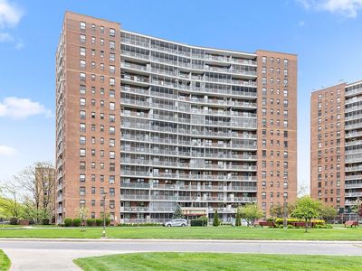 61-35 98th St #12M
