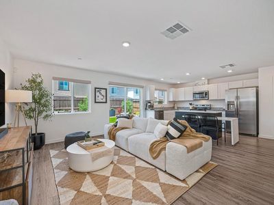 2233 Shady Tree Cir