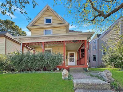 1011 Union St