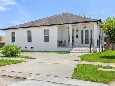 114 Gelpi Ave