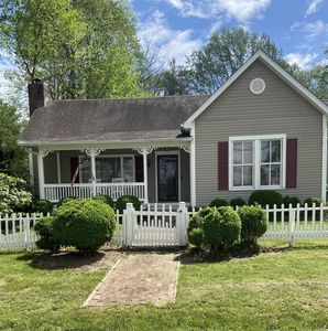801 Bridgeport Rd