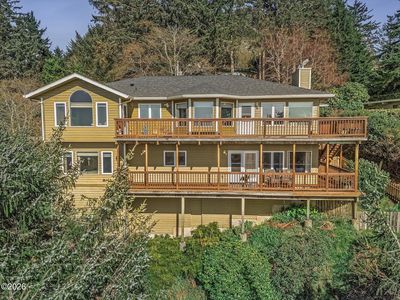 407 King St