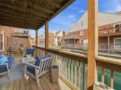 5104 Walkers Grant Ln