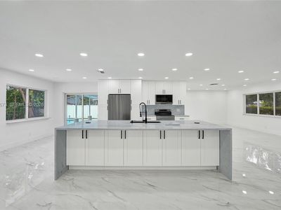 10601 NW 43rd Ct
