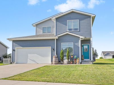 400 Big Bluestem Dr
