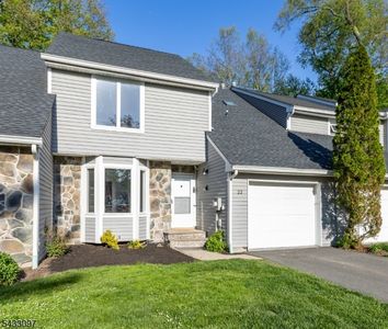 22 Flynn Pl