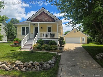401 Chalmers Ln