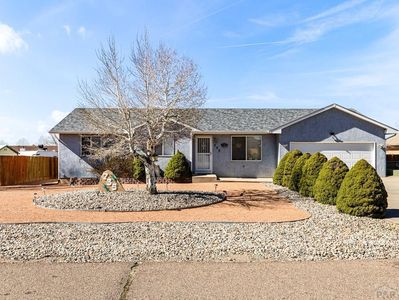 735 S Sterling Dr