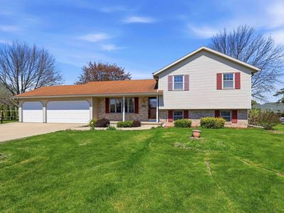 W2944 Northbrook Ct