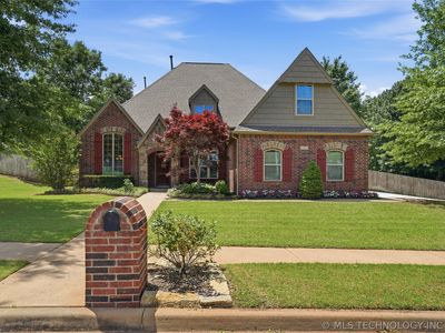 2009 W Decatur St