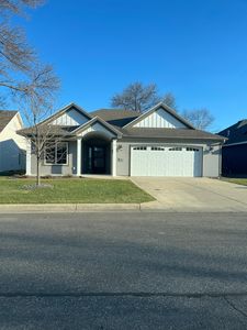 28 Waterford Ln