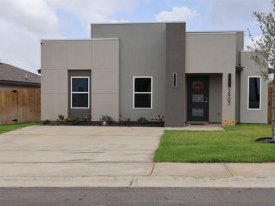2903 Rowan Dr
