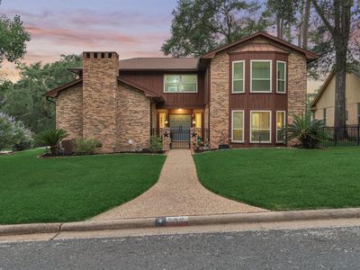 660 Hillcrest Dr