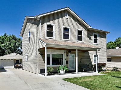 214 N William St