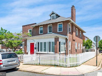 1801 W 10th St