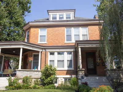 348 Thrall St #1