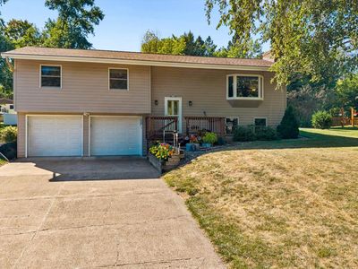 6650 Maple Dr