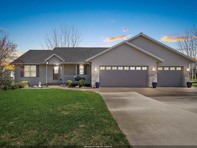 2431 OAK RIDGE CIRCLE
