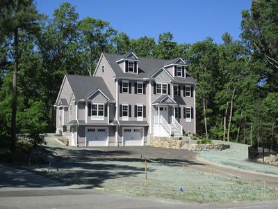 298 River St