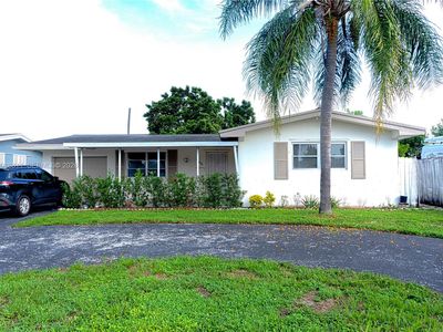 8481 NW 11th St