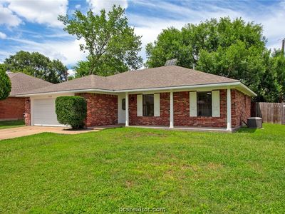 1713 Laura Ln