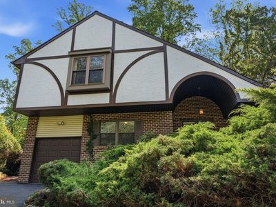 Property at 718 Bridgeview Rd, Feasterville Trevose, PA
