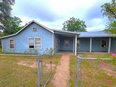 Property at 502 Center St, Alleyton, TX