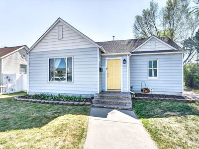 733 S Main St