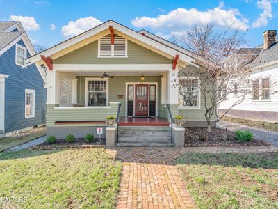 122 Leonard Pl