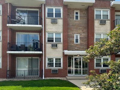 10524 S Pulaski Rd APT 2SE