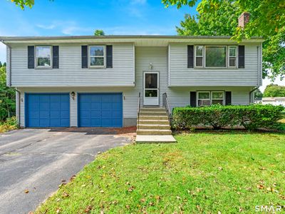25 Benjamin Way