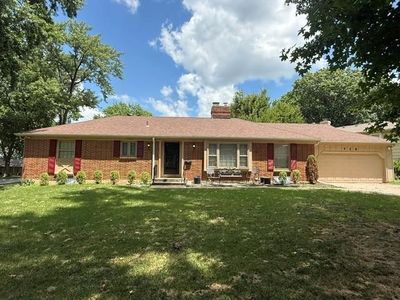 426 W 109th St